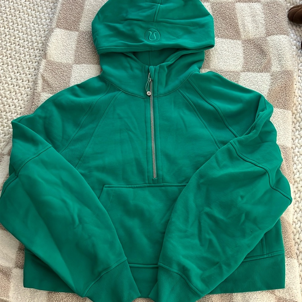Lululemon Cropped Half Zip Scuba